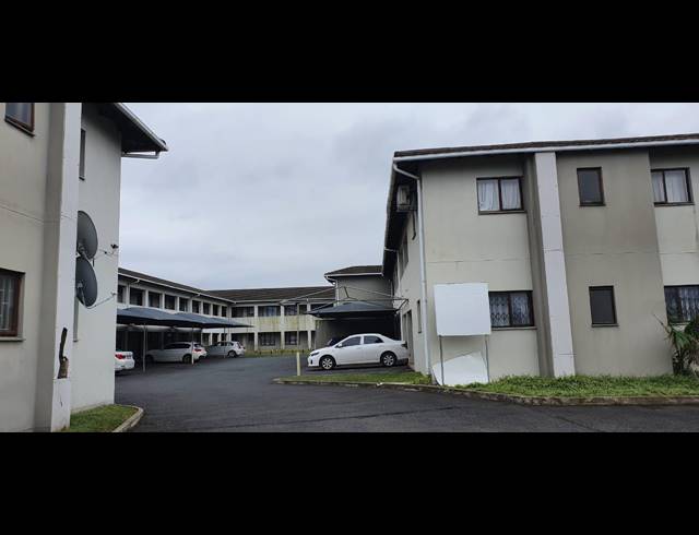 2 BEDROOM FLAT FOR SALE IN VELD EN VLEI